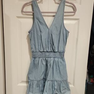 EUC! Womens American Eagle Light Blue Denim Romper With Ruffles Size Small